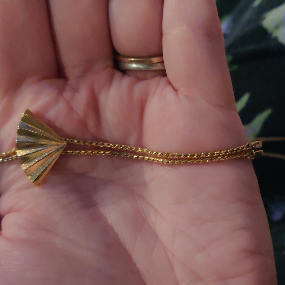 Pull chain necklace